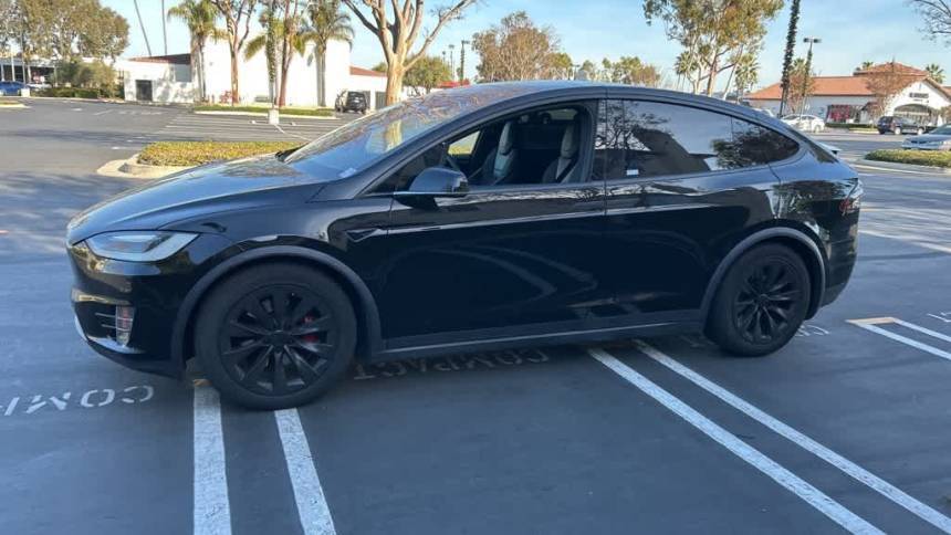 2017 Tesla Model X 5YJXCDE29HF041439