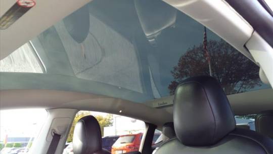 2020 Tesla Model Y 5YJYGDEE0LF047514