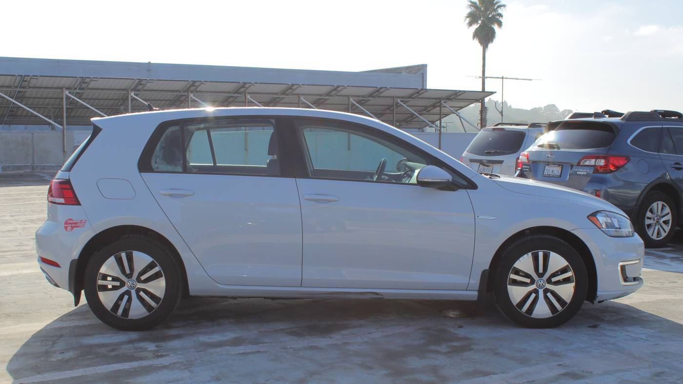 2017 Volkswagen e-Golf WVWKR7AU2HW953813