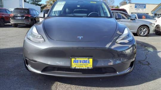 2020 Tesla Model Y 5YJYGDEE0LF047514
