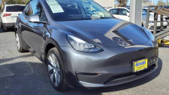 2020 Tesla Model Y 5YJYGDEE0LF047514