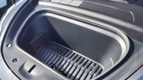 2020 Tesla Model Y 5YJYGDEE0LF047514