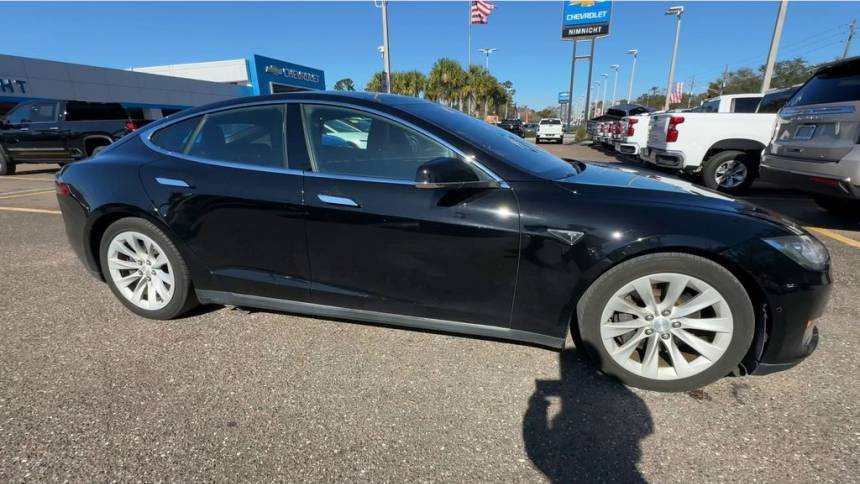 2016 Tesla Model S 5YJSA1E29GF135253