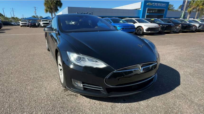 2016 Tesla Model S 5YJSA1E29GF135253