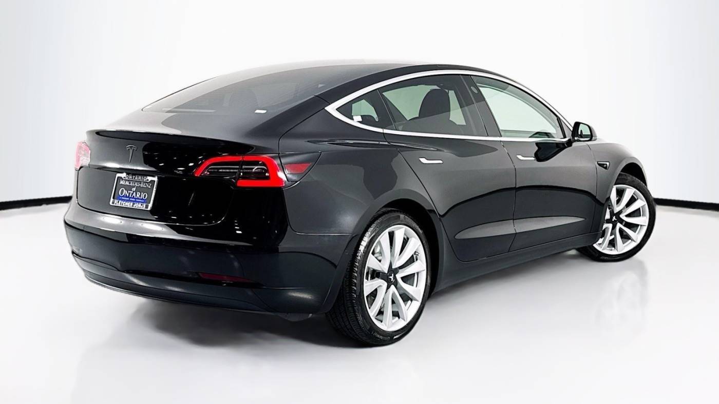 2019 Tesla Model 3 5YJ3E1EA9KF300629