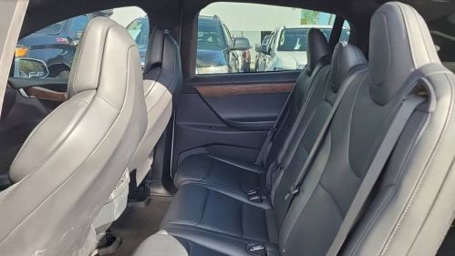 2018 Tesla Model X 5YJXCAE26JF142393