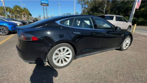 2016 Tesla Model S 5YJSA1E29GF135253