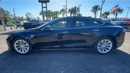 2016 Tesla Model S 5YJSA1E29GF135253