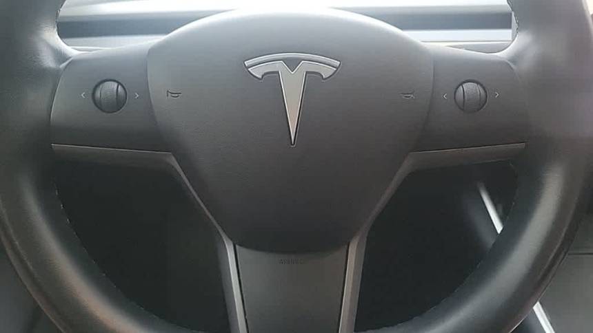 2018 Tesla Model 3 5YJ3E1EB4JF117145