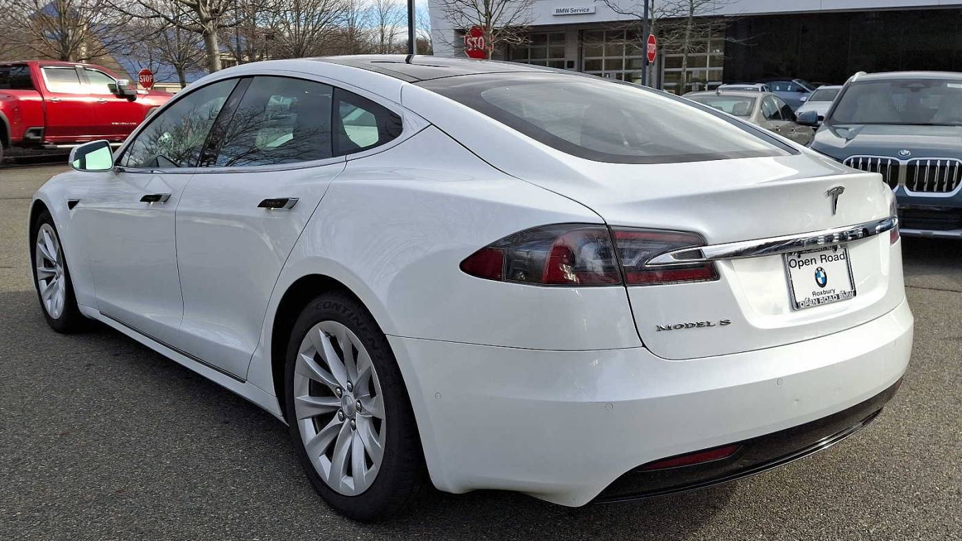 2018 Tesla Model S 5YJSA1E21JF261405