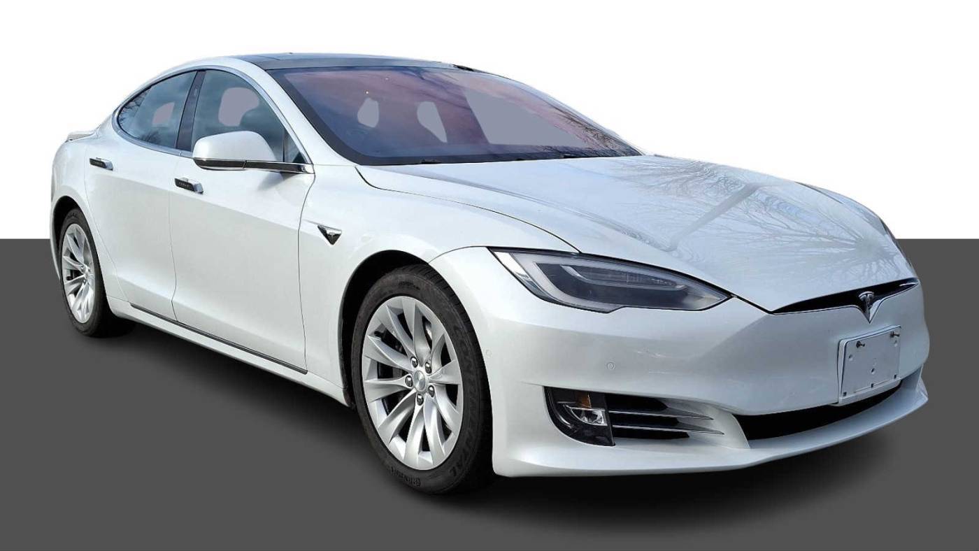 2018 Tesla Model S 5YJSA1E21JF261405