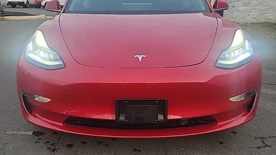 2018 Tesla Model 3 5YJ3E1EB4JF117145