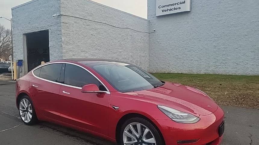 2018 Tesla Model 3 5YJ3E1EB4JF117145