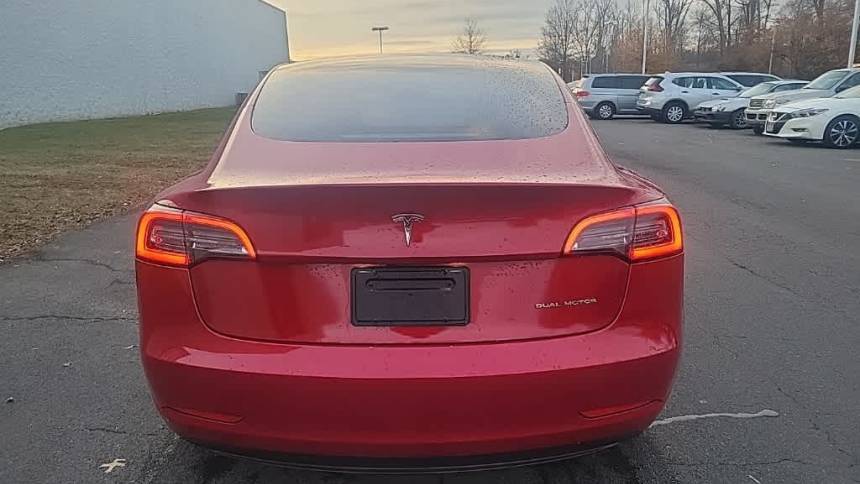 2018 Tesla Model 3 5YJ3E1EB4JF117145