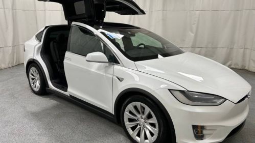 2018 Tesla Model X 5YJXCDE22JF089385