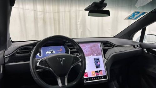 2018 Tesla Model X 5YJXCDE22JF089385