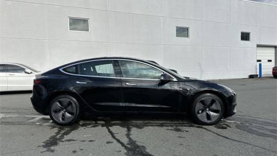 2018 Tesla Model 3 5YJ3E1EB5JF119020