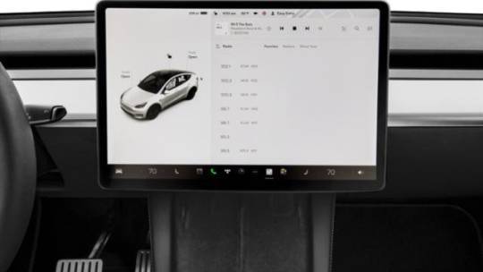 2021 Tesla Model Y 5YJYGDEE6MF062570