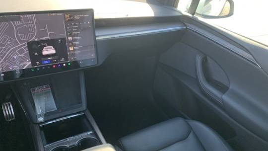 2023 Tesla Model X 7SAXCDE59PF378821