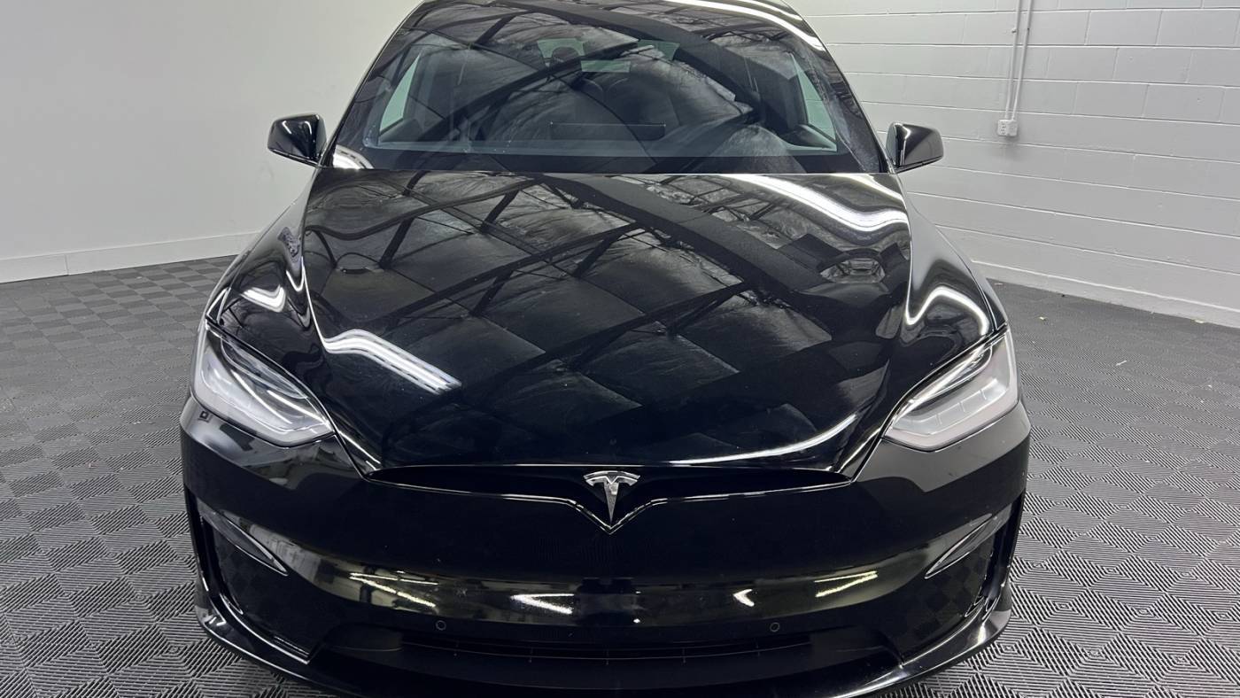 2022 Tesla Model X 7SAXCBE60NF355499