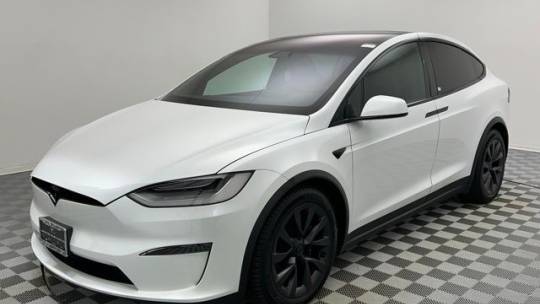 2022 Tesla Model X 7SAXCBE60NF338833