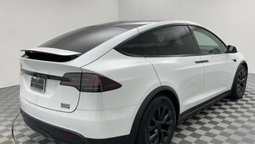 2022 Tesla Model X 7SAXCBE60NF338833