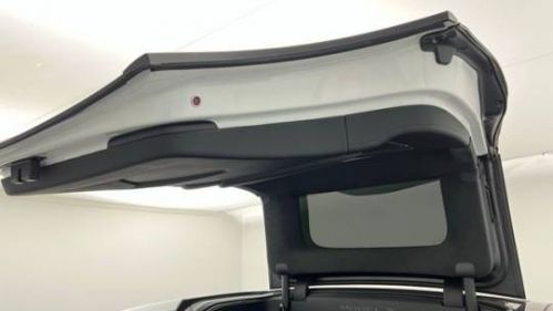 2022 Tesla Model X 7SAXCBE60NF338833