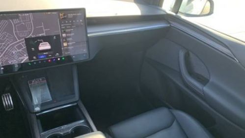 2023 Tesla Model X 7SAXCDE59PF378821