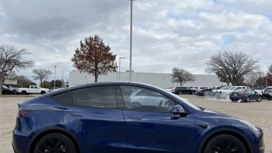 2021 Tesla Model Y 5YJYGAEE1MF256406