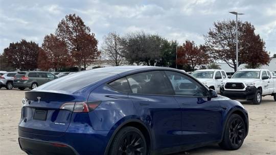 2021 Tesla Model Y 5YJYGAEE1MF256406