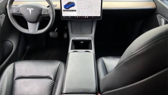 2021 Tesla Model Y 5YJYGAEE1MF256406