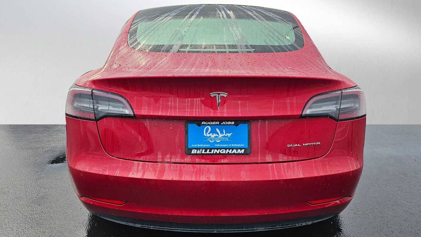 2018 Tesla Model 3 5YJ3E1EB7JF121738