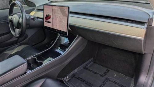 2018 Tesla Model 3 5YJ3E1EA8JF077630