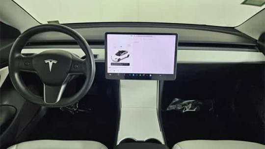 2019 Tesla Model 3 5YJ3E1EAXKF402988