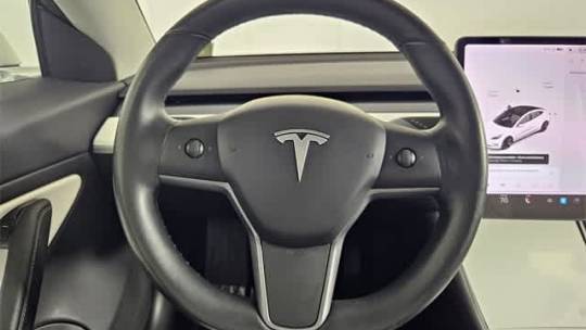 2019 Tesla Model 3 5YJ3E1EAXKF402988