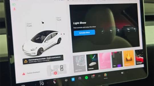 2019 Tesla Model 3 5YJ3E1EAXKF402988