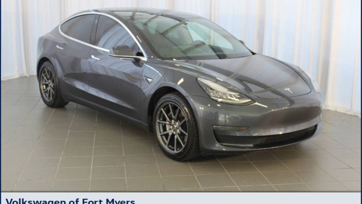 2019 Tesla Model 3 5YJ3E1EB2KF481338