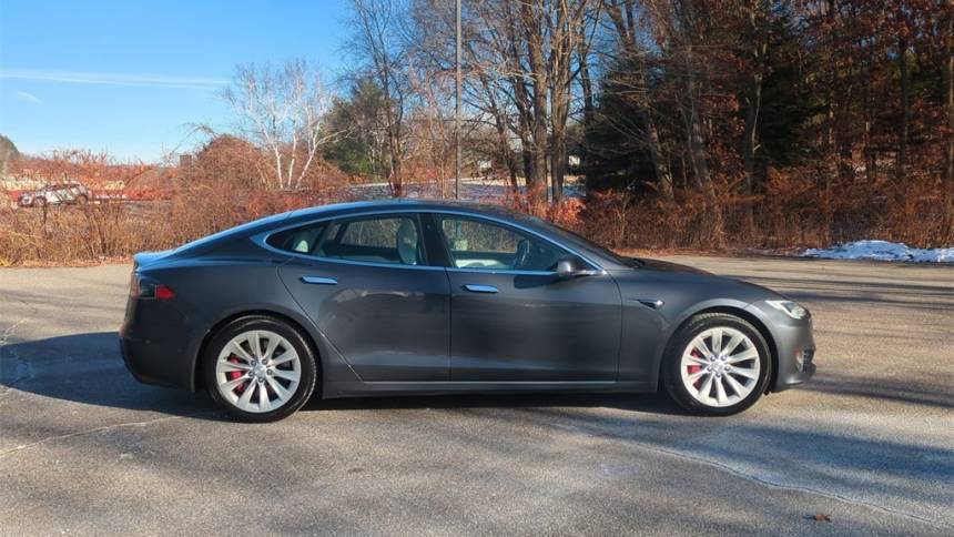 2018 Tesla Model S 5YJSA1E49JF278275