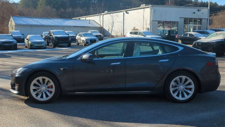 2018 Tesla Model S 5YJSA1E49JF278275