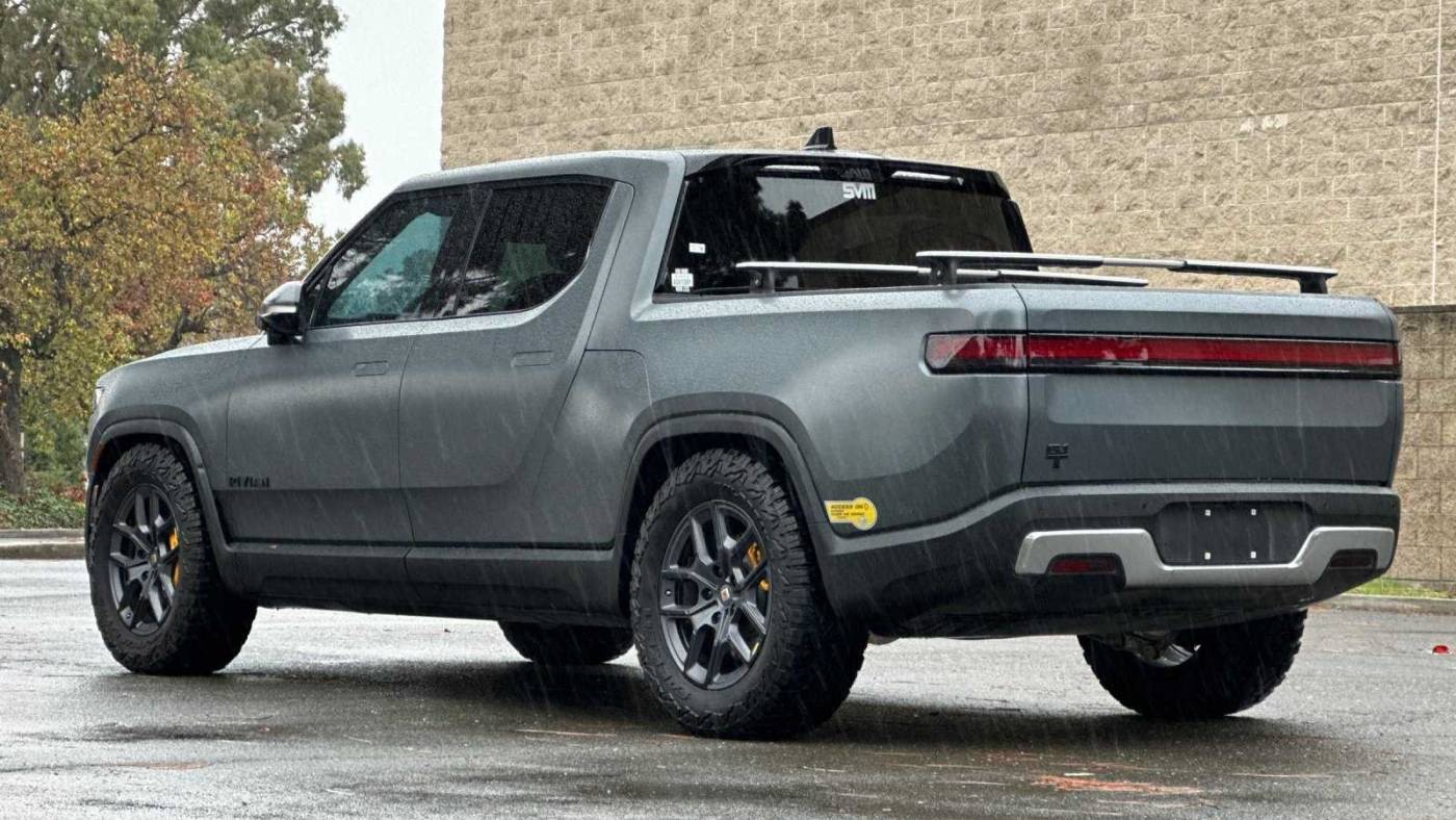 2022 Rivian R1T 7FCTGAAAXNN003787