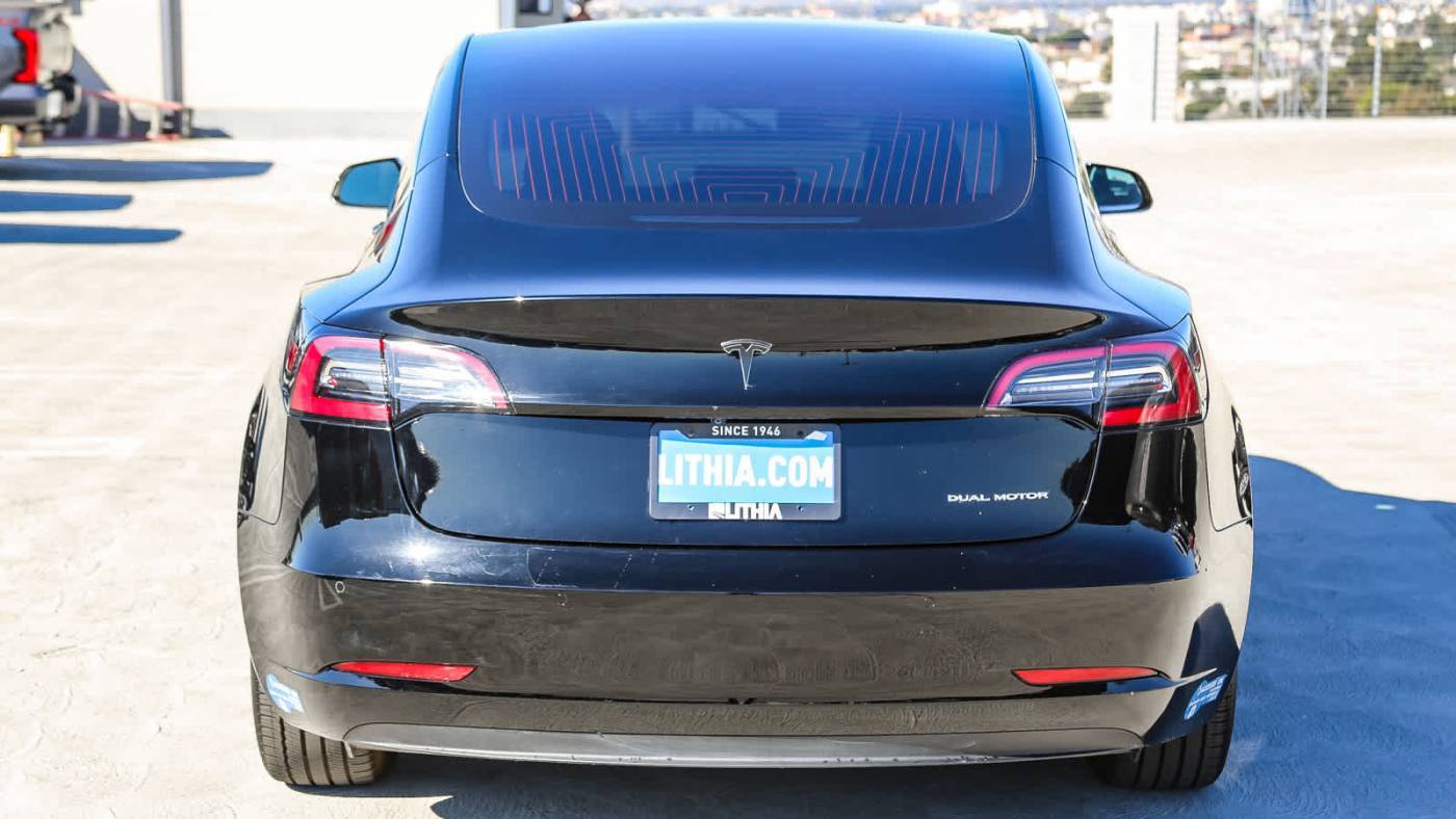 2018 Tesla Model 3 5YJ3E1EB9JF144342