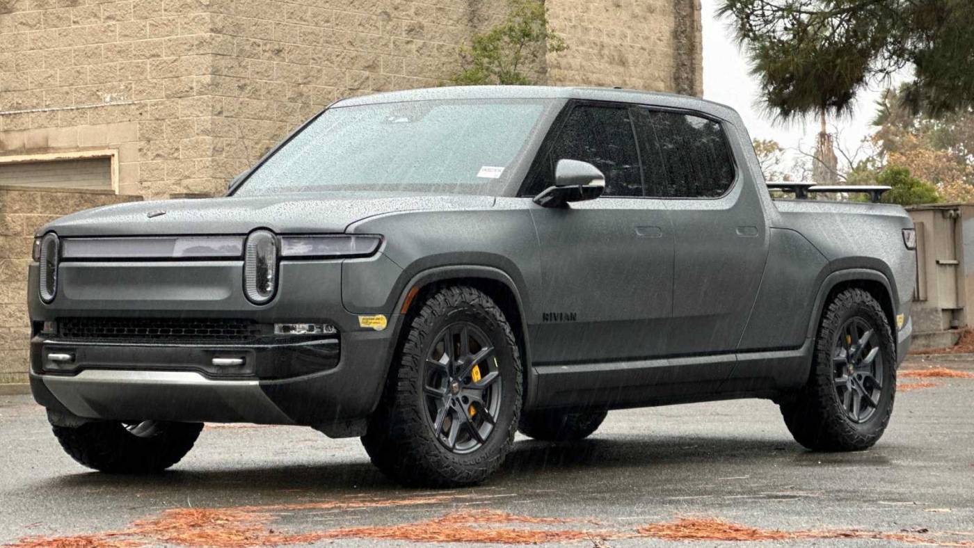 2022 Rivian R1T 7FCTGAAAXNN003787