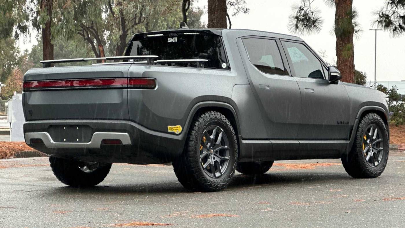 2022 Rivian R1T 7FCTGAAAXNN003787