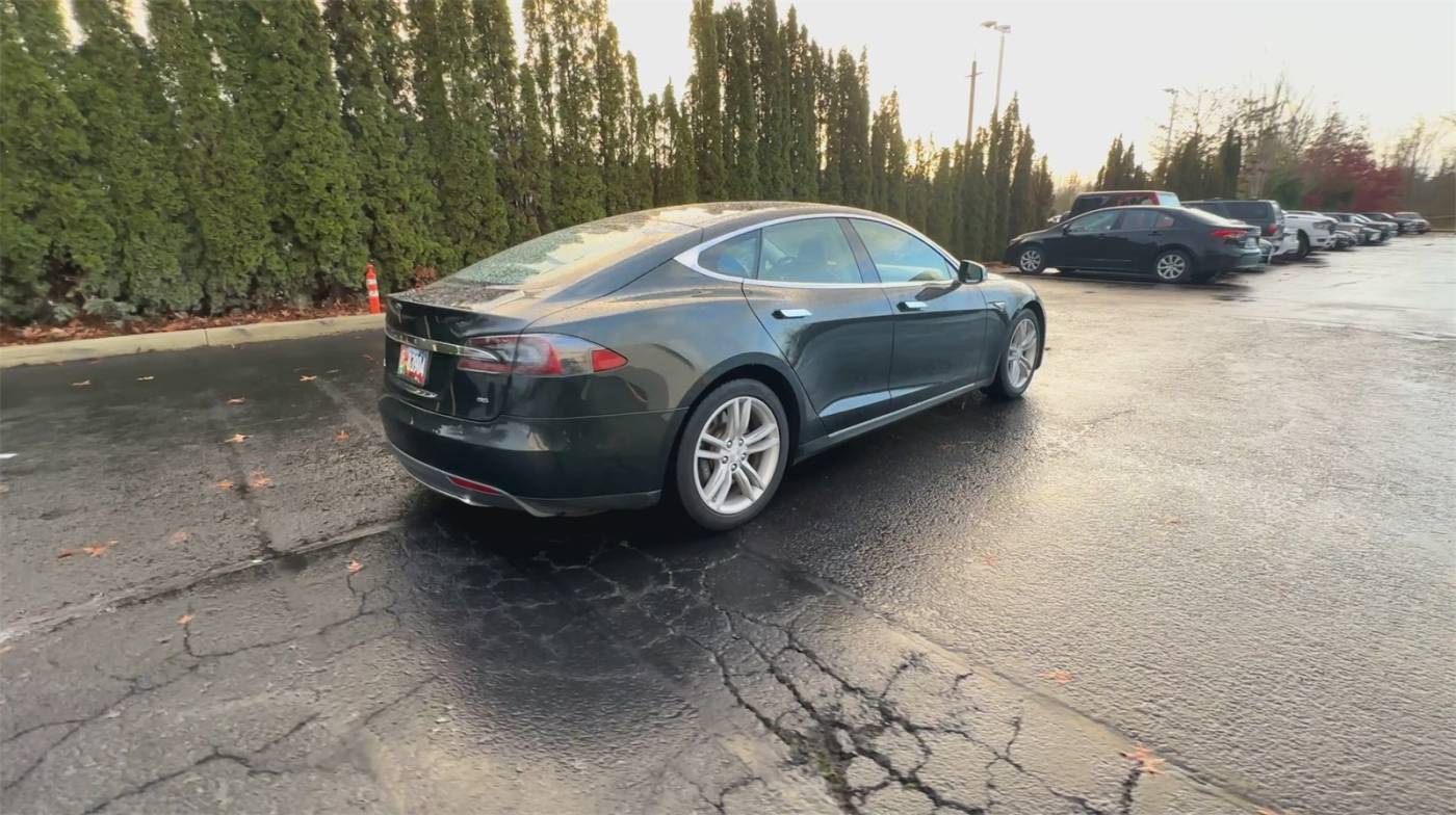 2013 Tesla Model S 5YJSA1CN0DFP24863