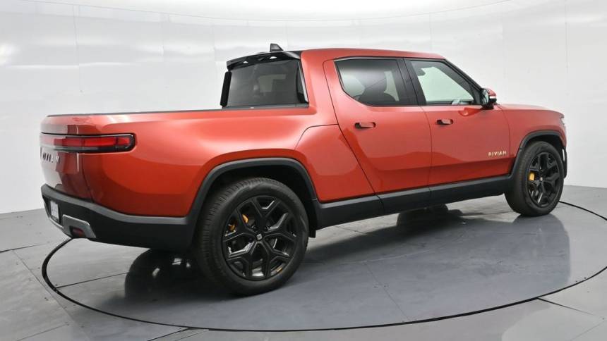 2022 Rivian R1T 7FCTGAAA1NN011342