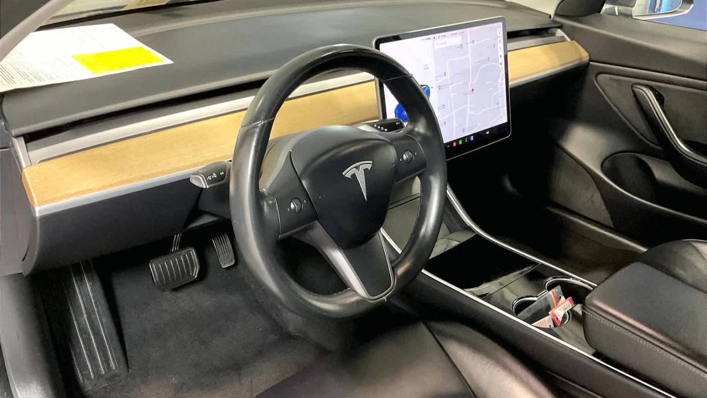 2019 Tesla Model 3 5YJ3E1EB4KF193739