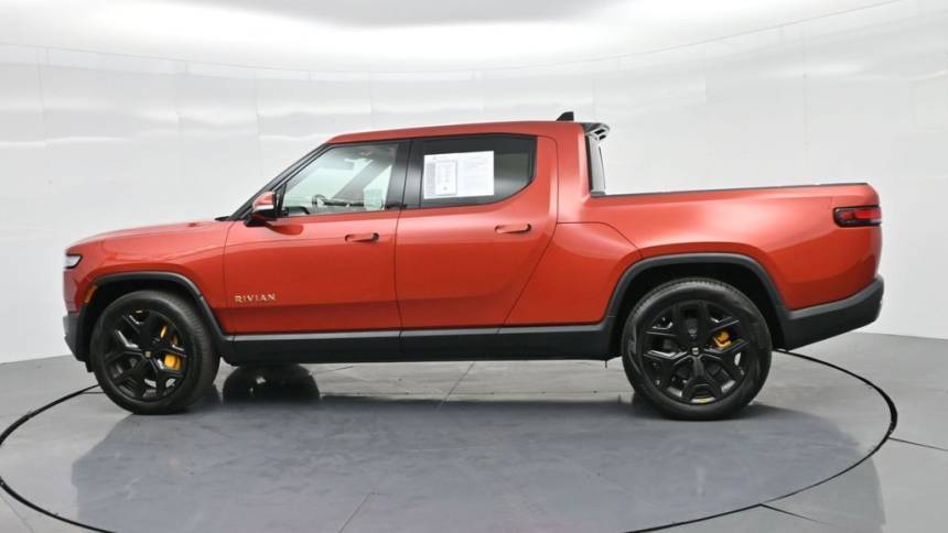 2022 Rivian R1T 7FCTGAAA1NN011342