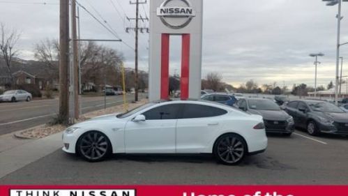 2013 Tesla Model S 5YJSA1AG8DFP04882