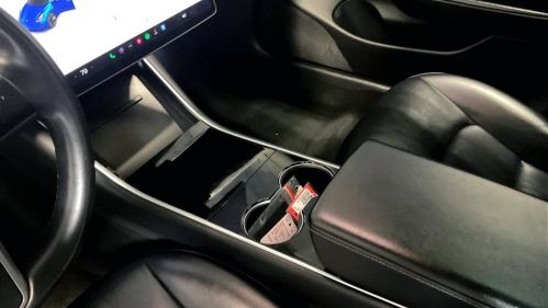 2019 Tesla Model 3 5YJ3E1EB4KF193739