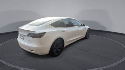 2018 Tesla Model 3 5YJ3E1EB6JF096878